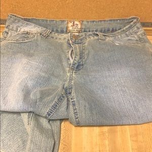 Size 14 J2 premium denim jeans by jou jou. 34x32